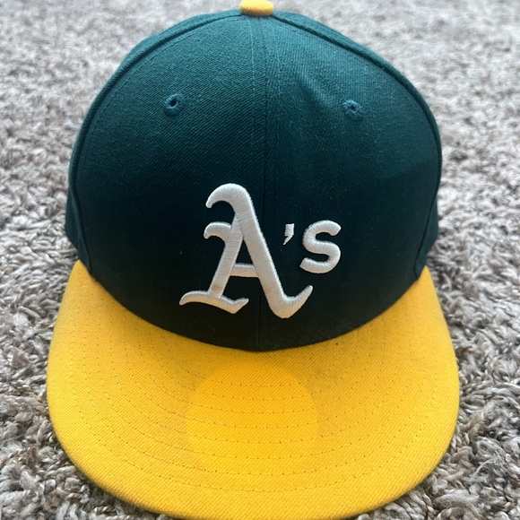 New Era A’s athletics Yellow/Green fitted hat size 7 1/4 - Picture 8 of 8
